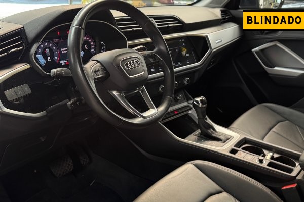 AUDI Q3 2.0 40 TFSI GASOLINA PRESTIGE QUATTRO TIPTRONIC 2022/2023